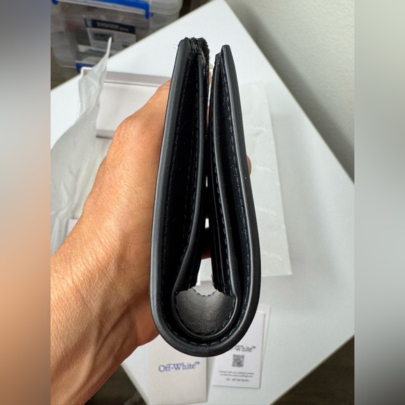 Off-White Jitney Zipped Bi-Fold Wallet NEW IN BOX - Picture 11 of 16